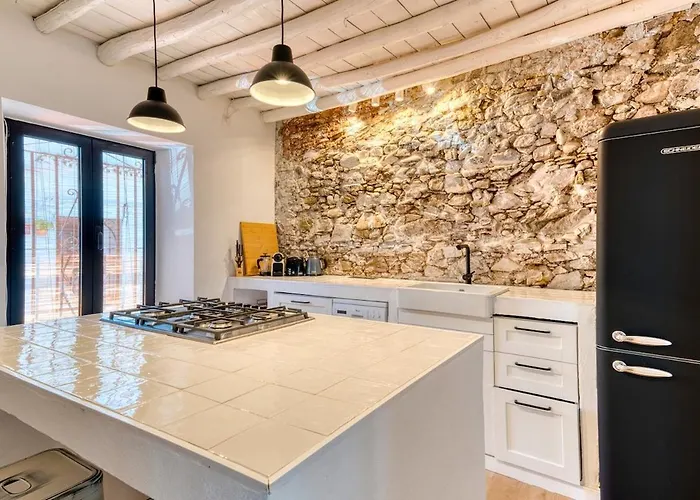 Chic Andalusian Retreat 아파트