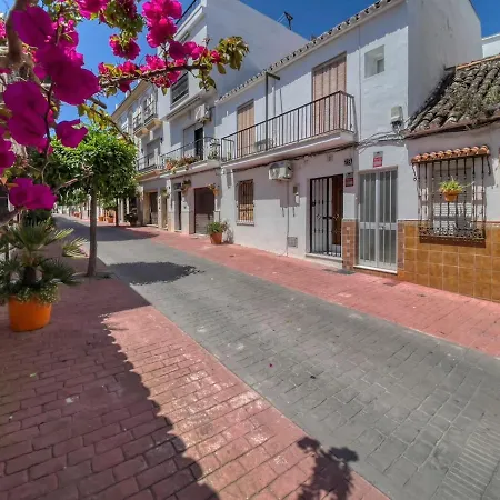 Lejlighed Chic Andalusian Retreat Estepona