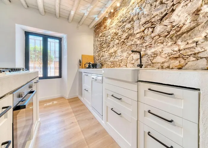 Chic Andalusian Retreat 아파트 *